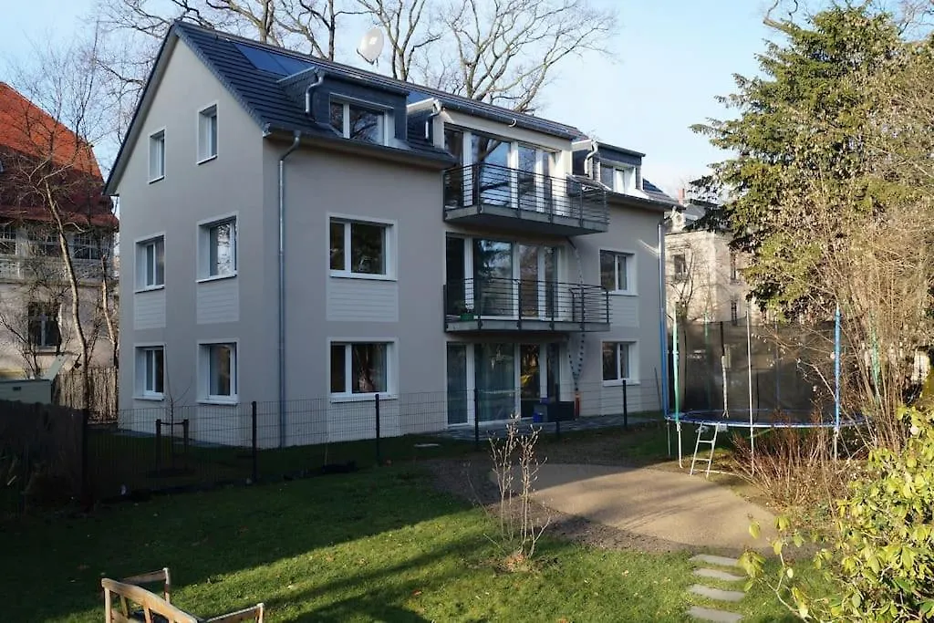Stilvolle Wohnung In Elbnaehe Mit Balkon, Parkplatz Dresden 0*,  Tyskland